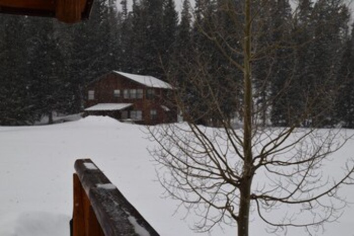 Property Grounds 18 of 32