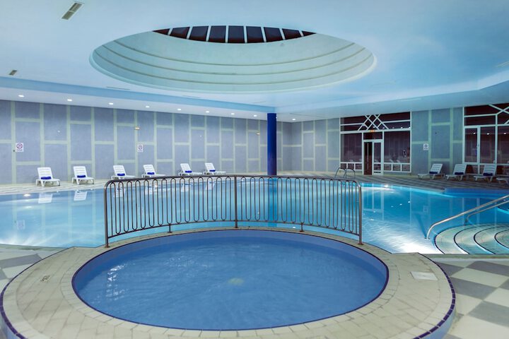Pool Hotel