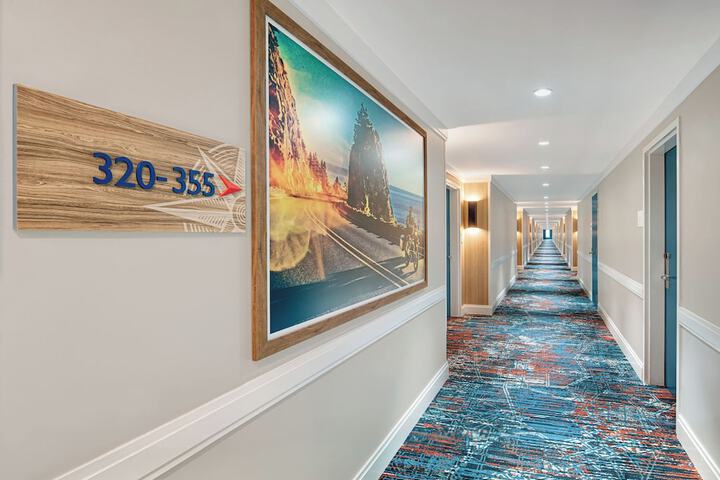 Room 6 of 38