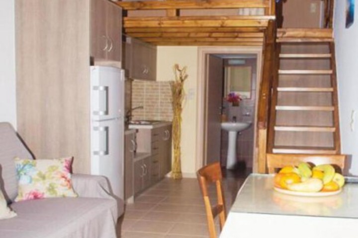 Sunny rooms and apartments