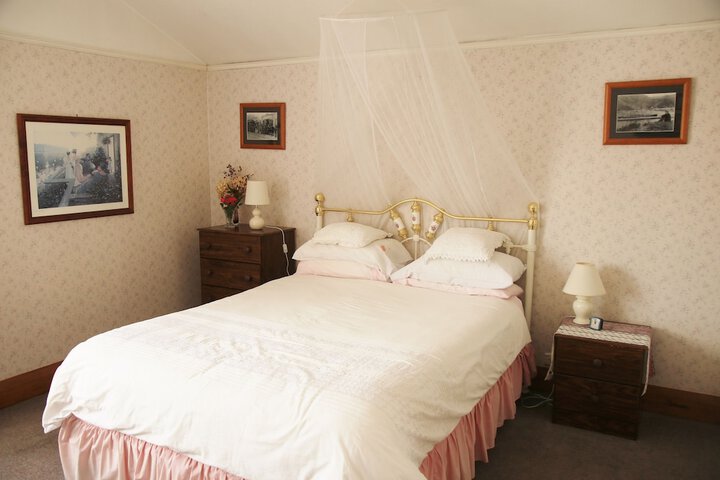 Room 3 of 39