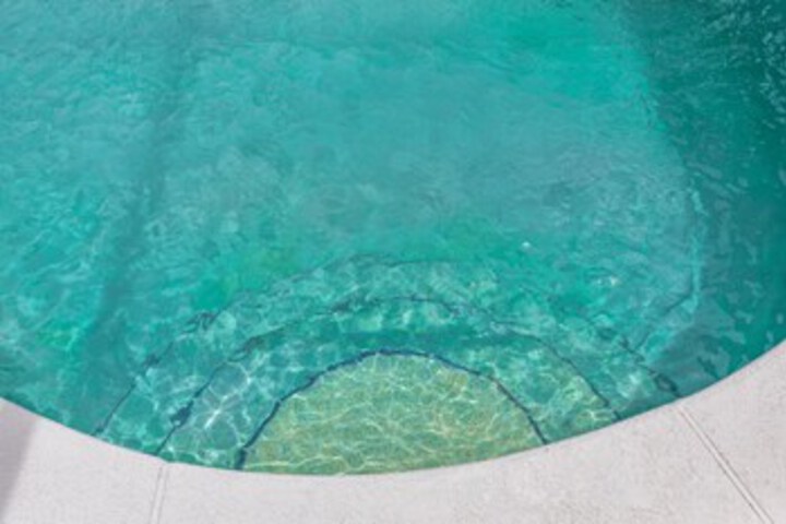 Pool 10 of 21
