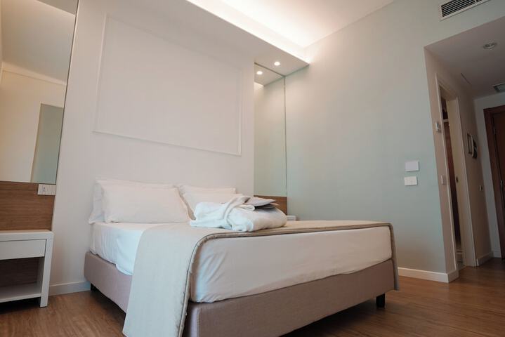 Room 30 of 105