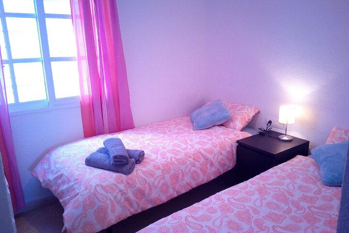 Room 10 of 33