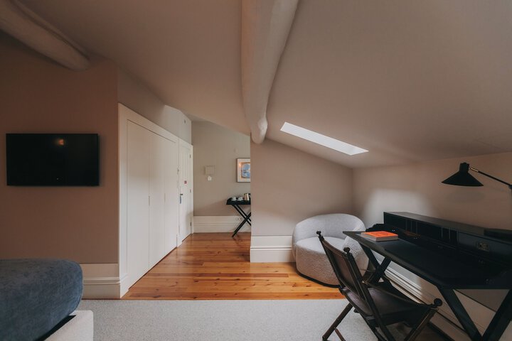 Room 30 of 147