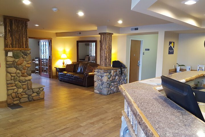 Hotel Interior 5 of 41