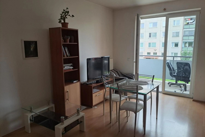 Room 3 of 11