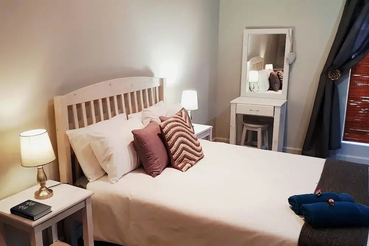 Room 3 of 13
