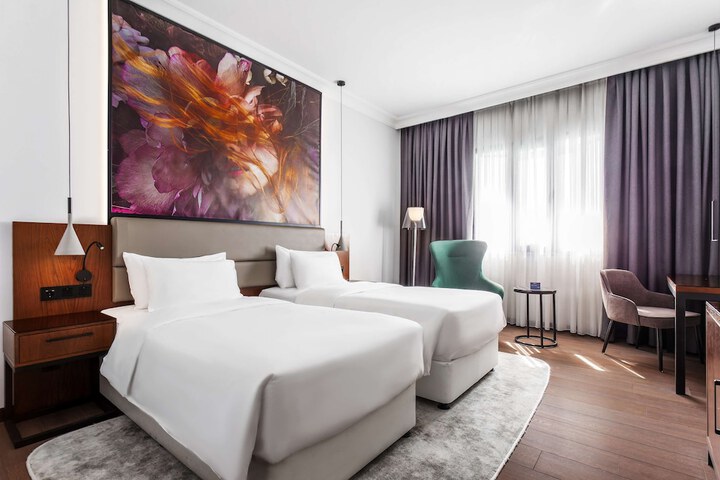 Room 15 of 87