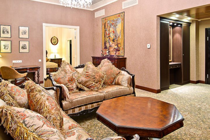 Room 22 of 71
