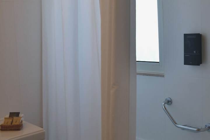 Room 70 of 117