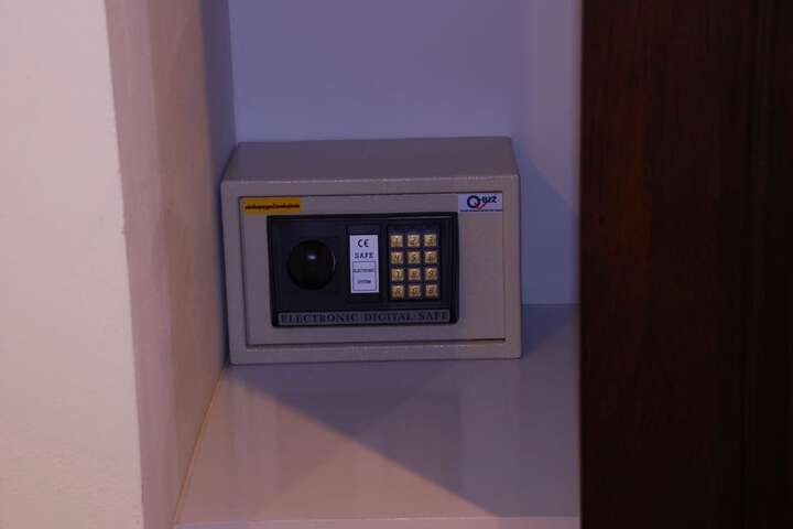 Room 14 of 43