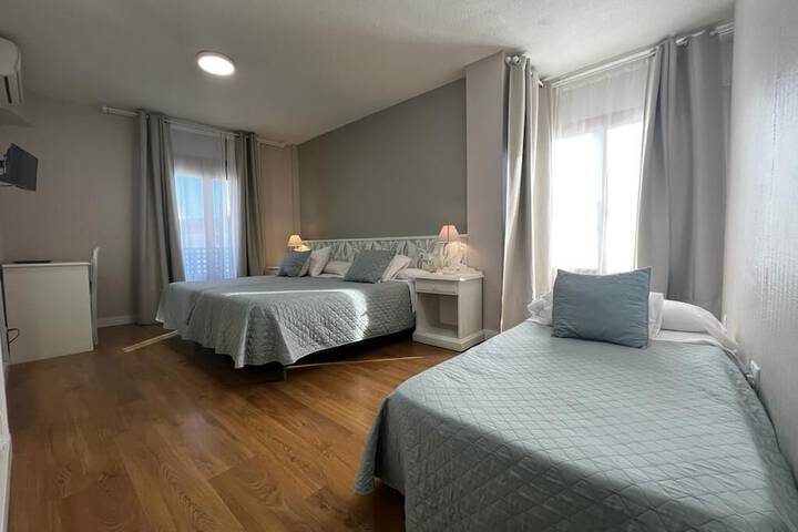 Room 6 of 37