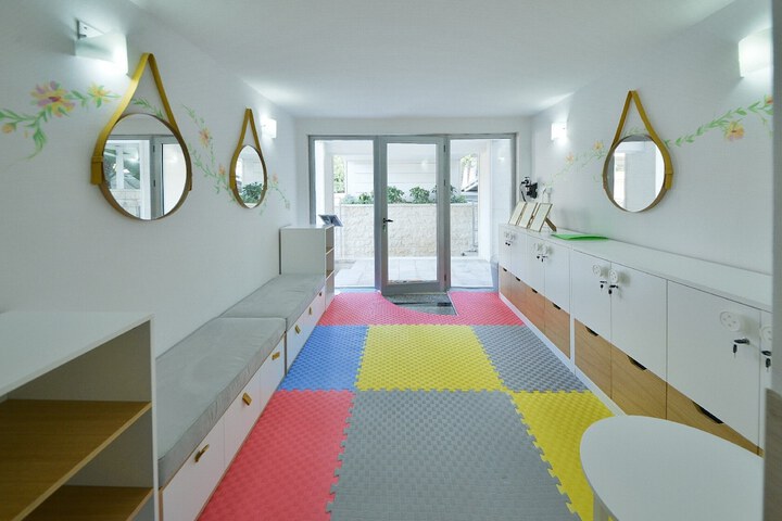 Children's play area - indoor