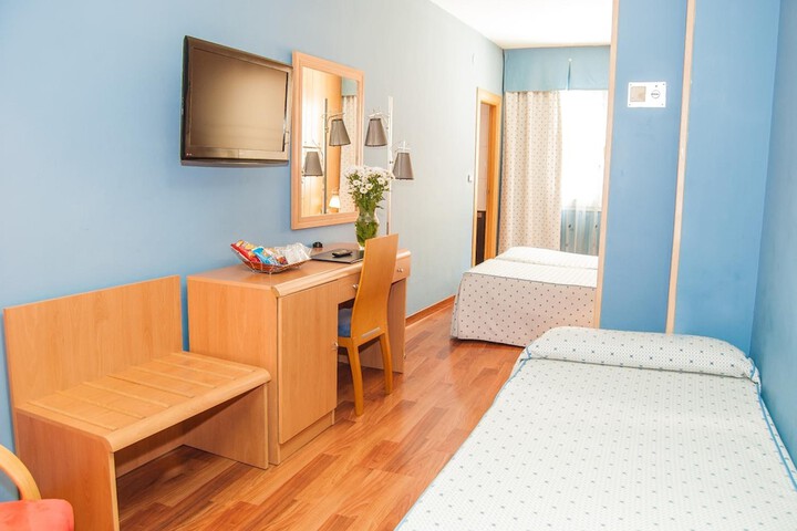 Room 14 of 35