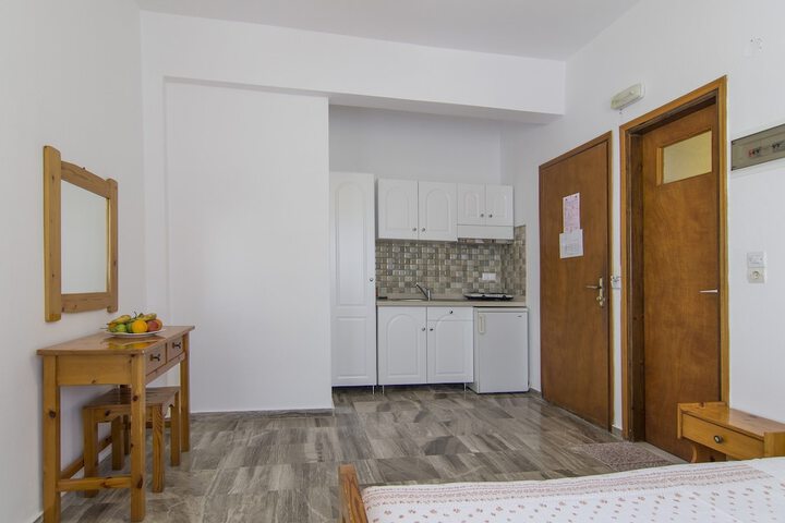 Room 17 of 53