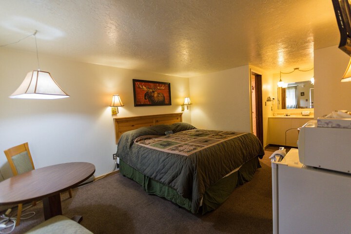Room 8 of 54