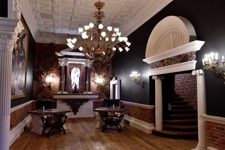Hotel Lobby