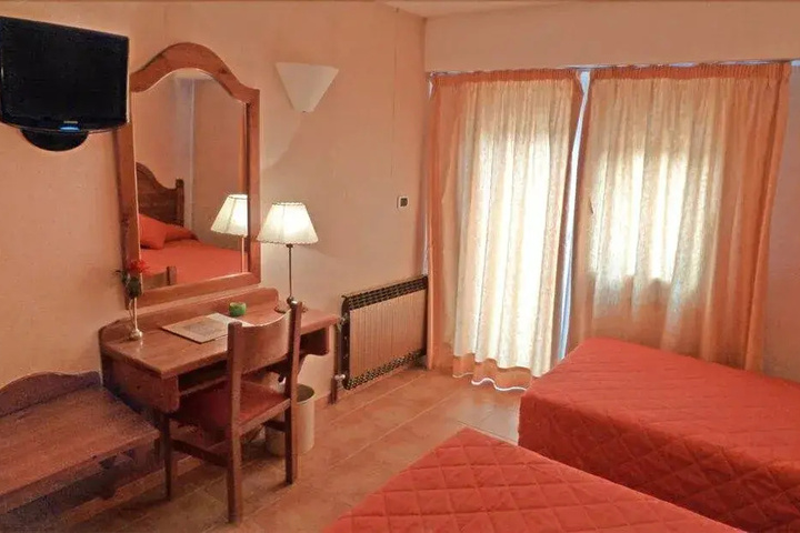 Room 2 of 14