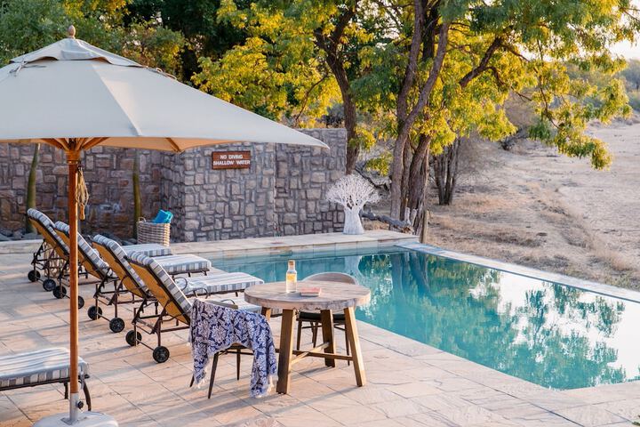 Hotel Pool