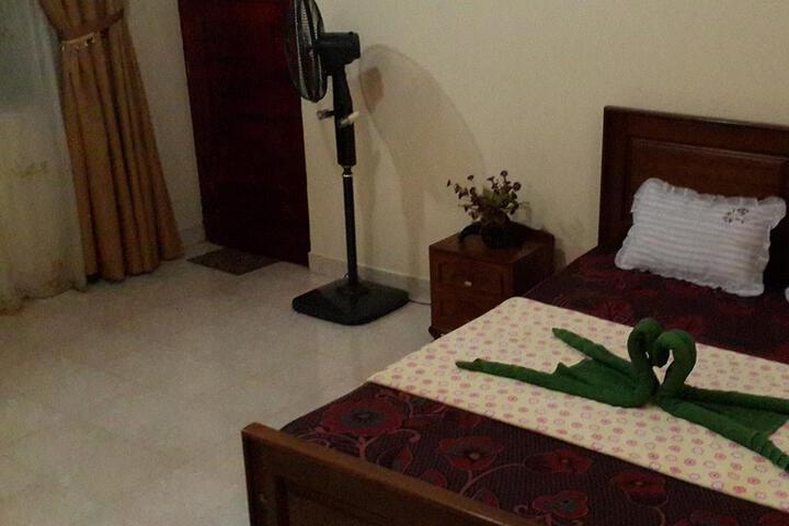 Room 3 of 5
