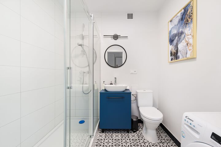 Room 2 of 265