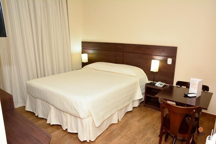 Room 13 of 35