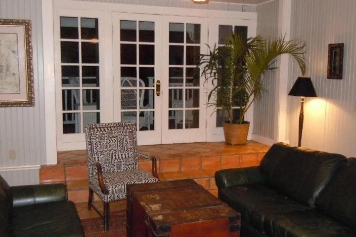 JACARANDA INN