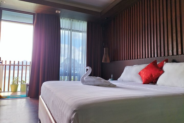 Room 36 of 83