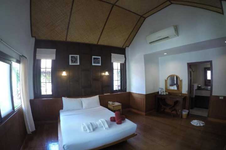 Room 25 of 71