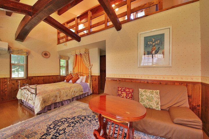 Room 3 of 36