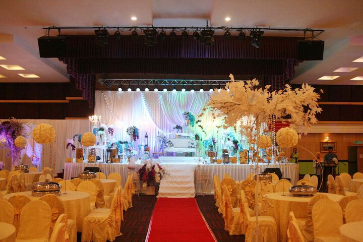 Ballroom/Hall 43 of 53