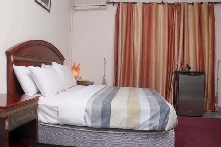 Room 3 of 17