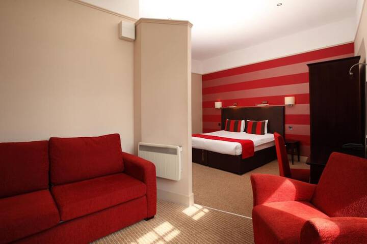 Room 18 of 36
