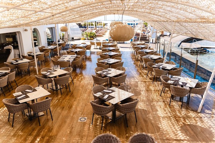 Dining 64 of 163