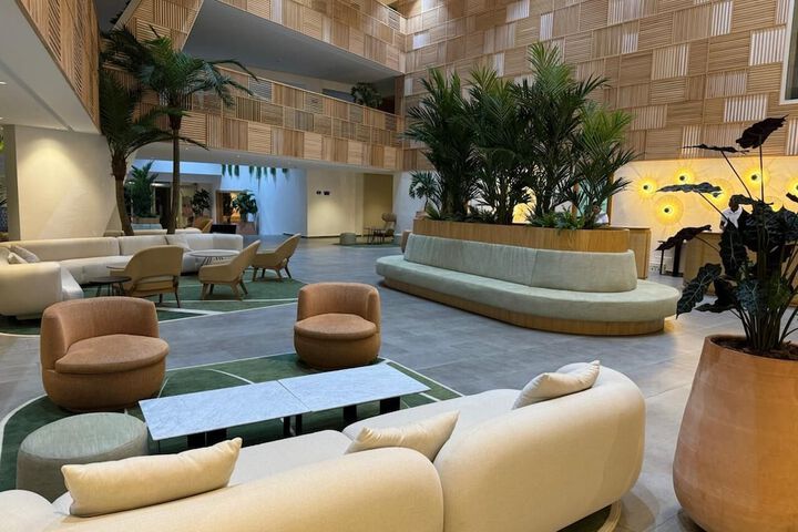 Hotel Interior 8 of 147
