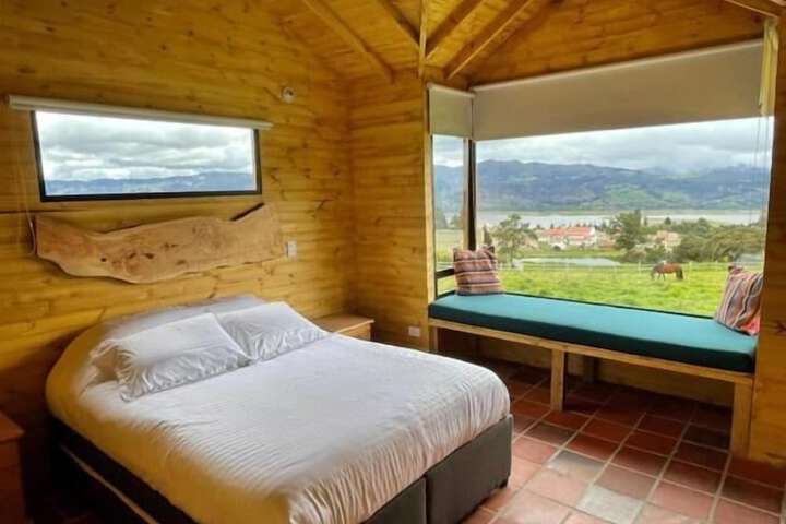 Room 4 of 44
