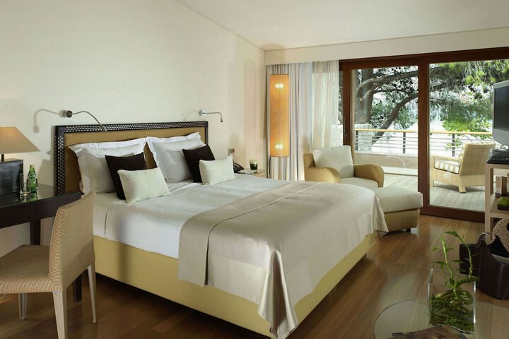 Room 21 of 54