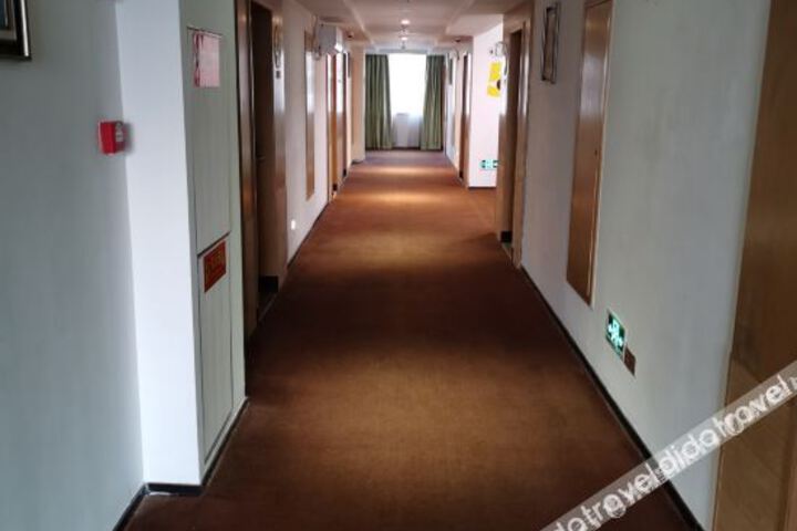Hotel Interior 6 of 26