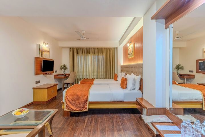 Room 19 of 48