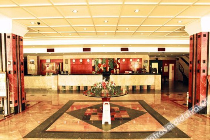 Xinglong Pearl Hot Spring Hotel
