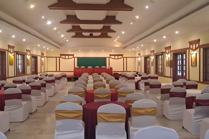Ballroom/Hall 47 of 86