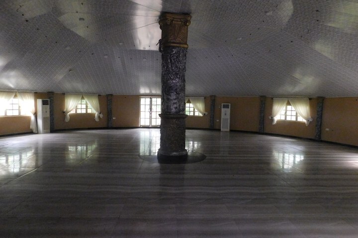 Ballroom/Hall 23 of 35