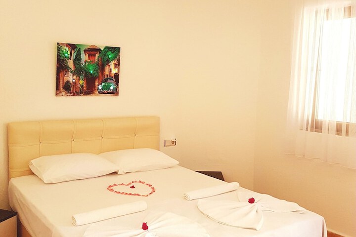 Room 18 of 91