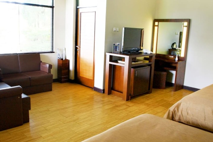 Room 8 of 41