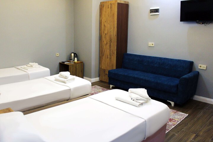 Room 34 of 108