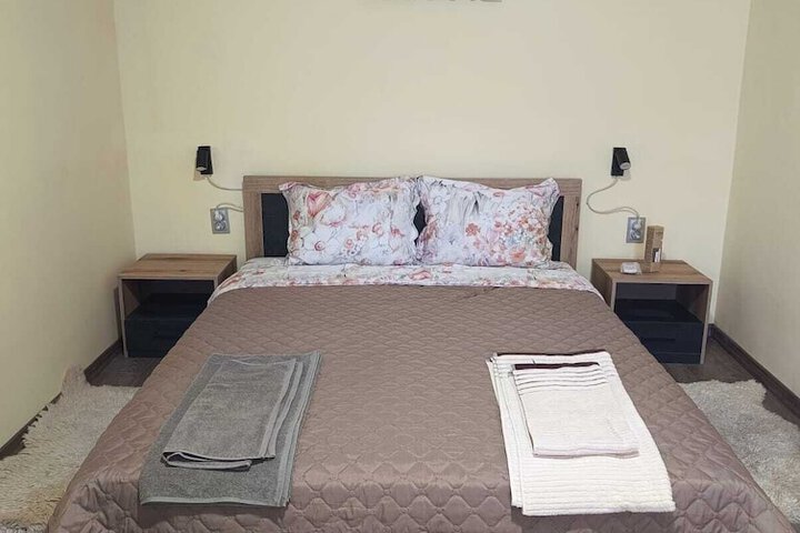 Room 6 of 29