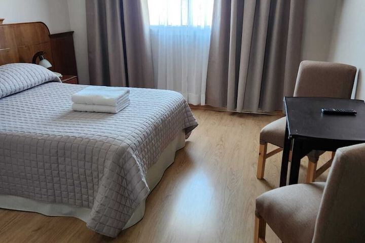 Room 4 of 51