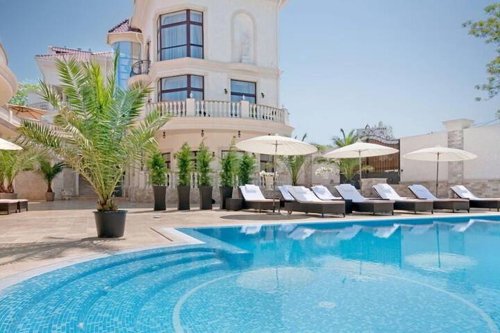 Pool 84 of 122