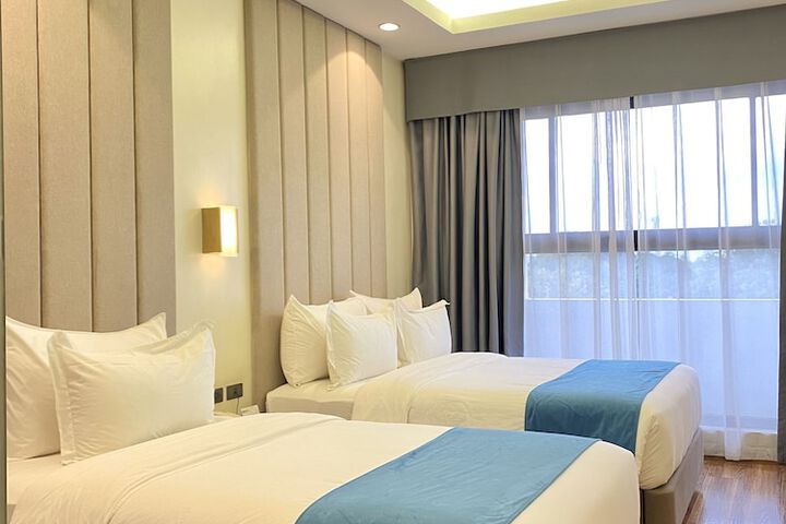 Room 35 of 65